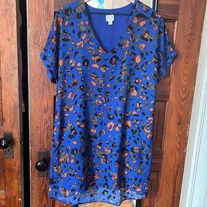 PEYTON JENSEN Bri Blue Leopard Print Short Sleeve Shift Dress with Pockets